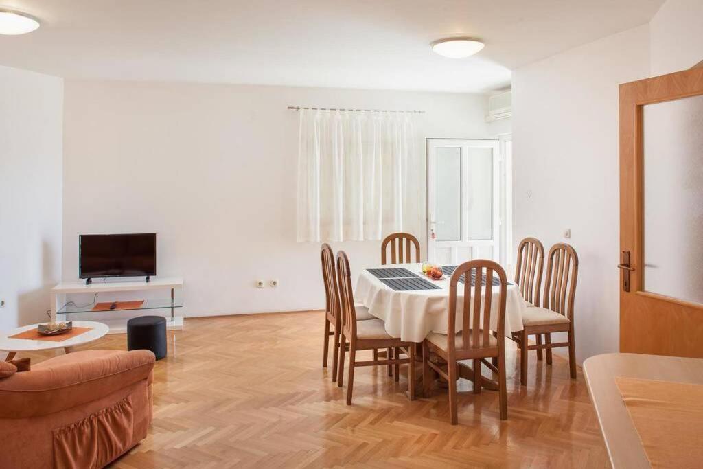 Apartment Matilda Makarska Eksteriør billede